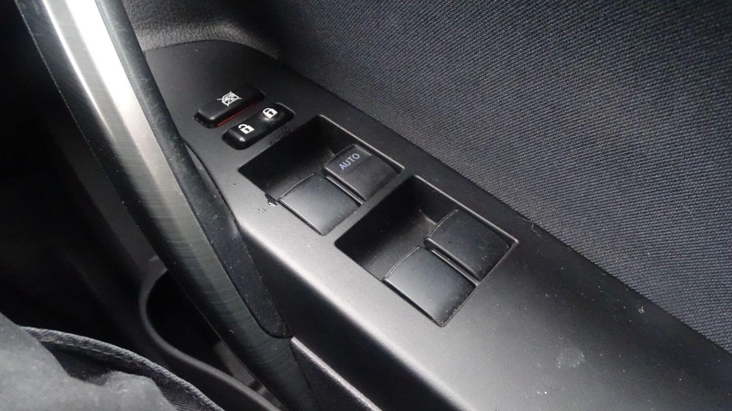 Used Toyota Auris 2012 for sale - 76794677: Photo 39