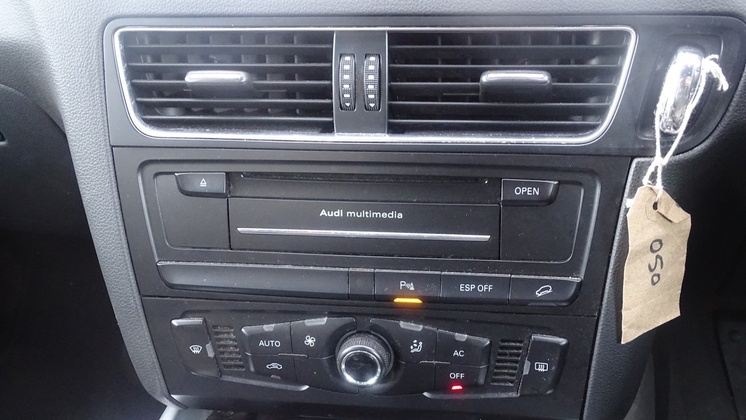 Used Audi Q5 2010 for sale - 76935308: Photo 40