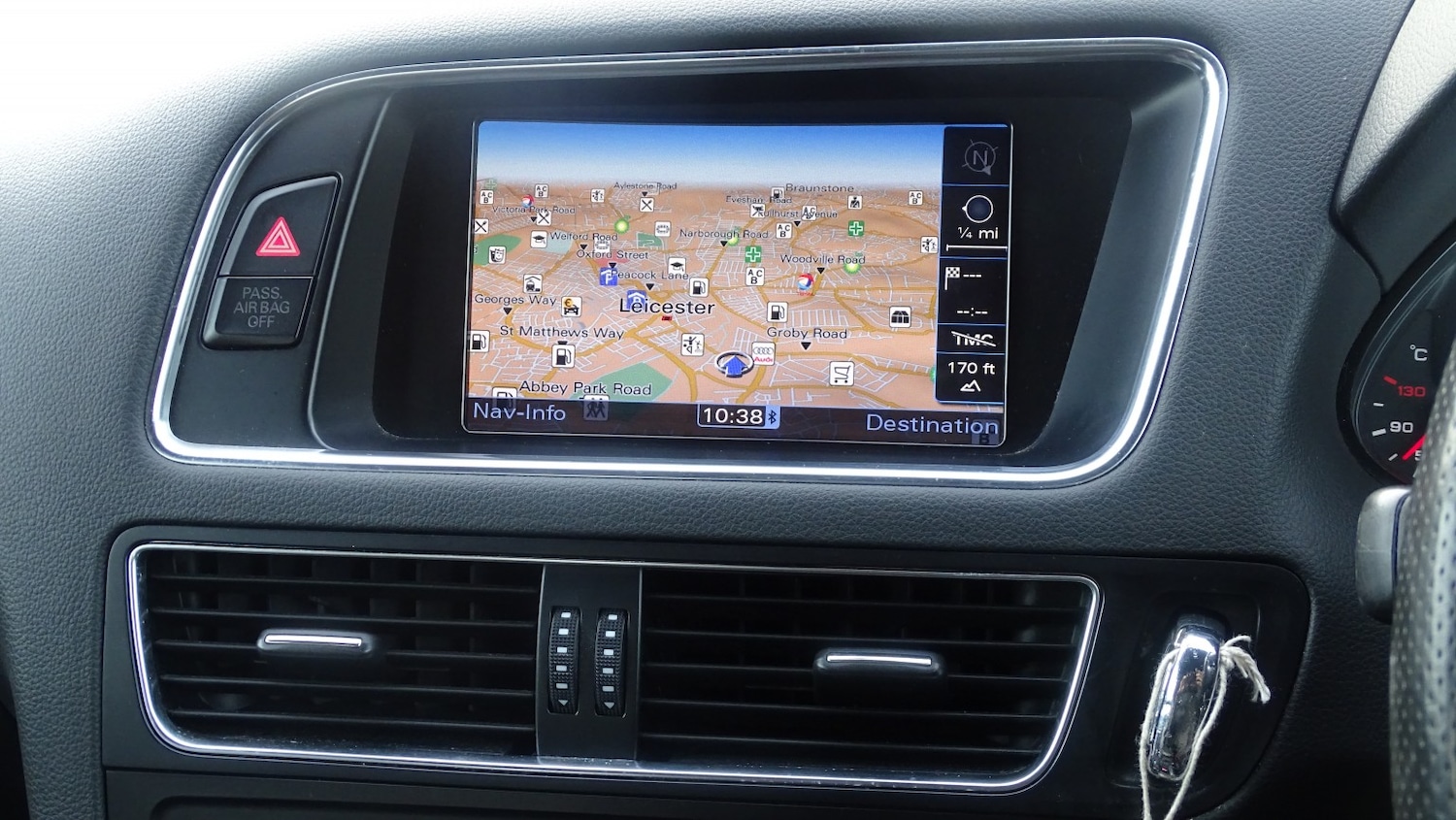 Used Audi Q5 2010 for sale - 76935308: Photo 41