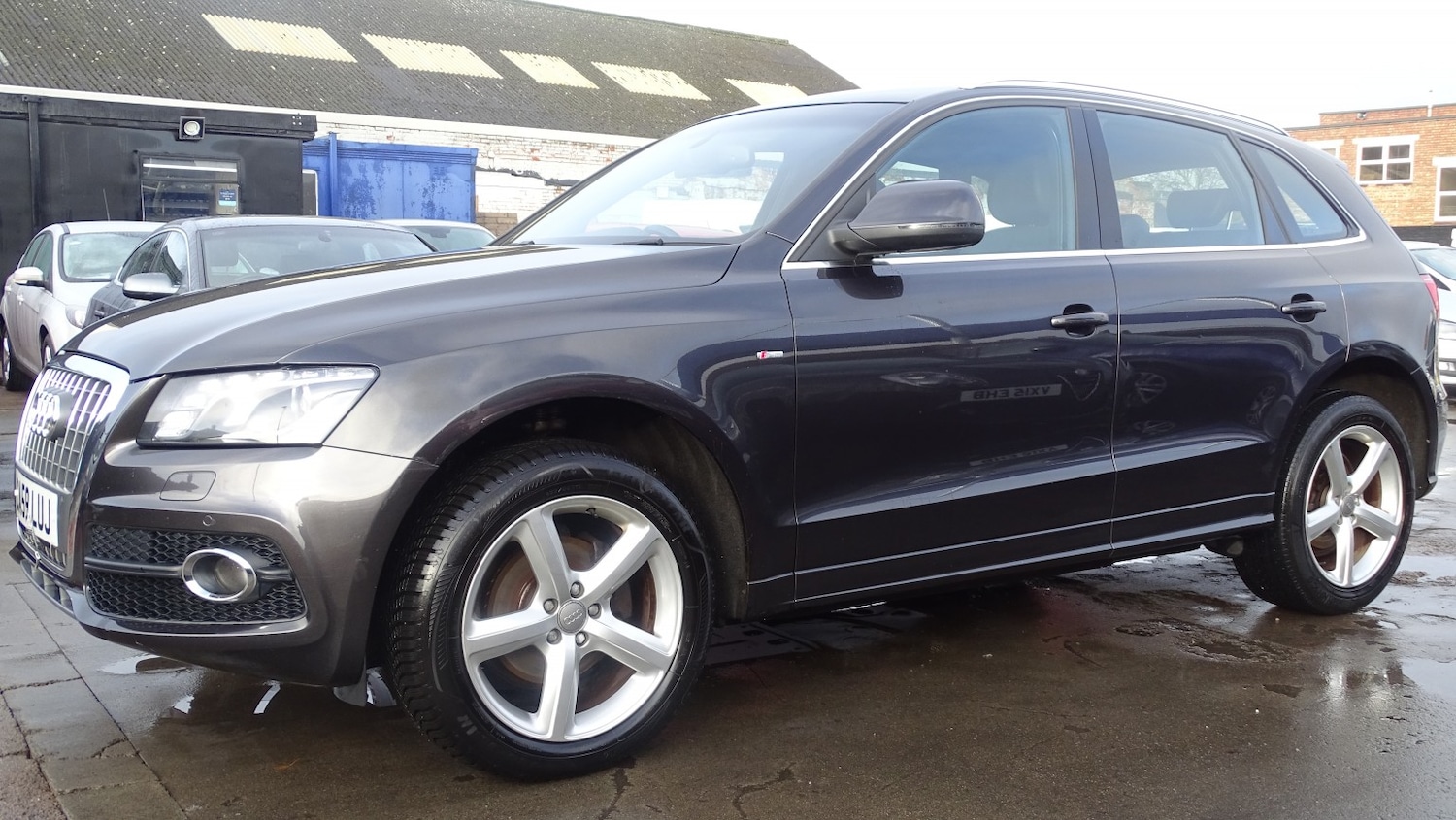 Used Audi Q5 2010 for sale - 76935308: Photo 8