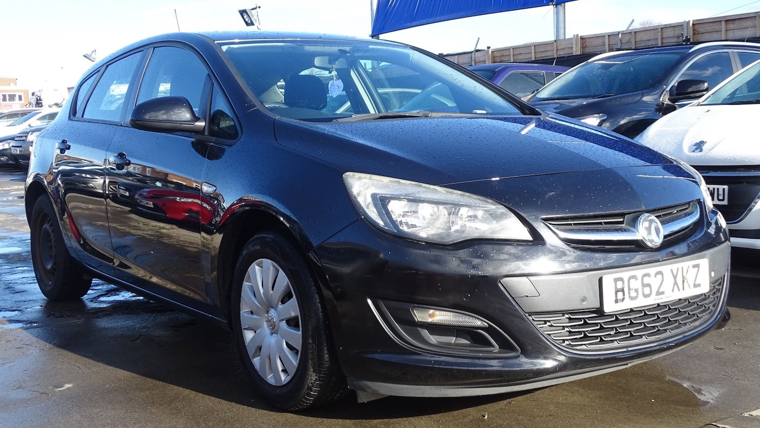 Used Vauxhall Astra 2012 for sale - 76439912: Photo 2