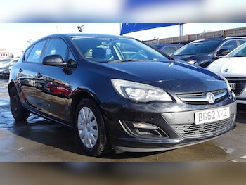 Used Vauxhall Astra 2012 for sale - 76439912: Photo