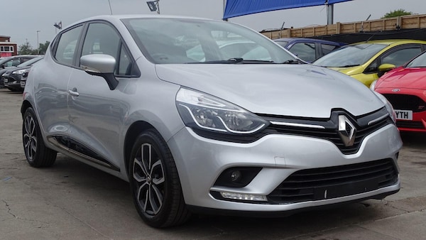 Used Renault Clio 2024 for sale - 75338142: Photo 2