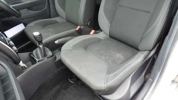 Used Renault Clio 2024 for sale - 75338142: Photo 31