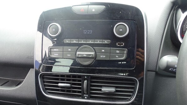 Used Renault Clio 2024 for sale - 75338142: Photo 39