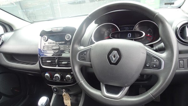 Used Renault Clio 2024 for sale - 75338142: Photo 40