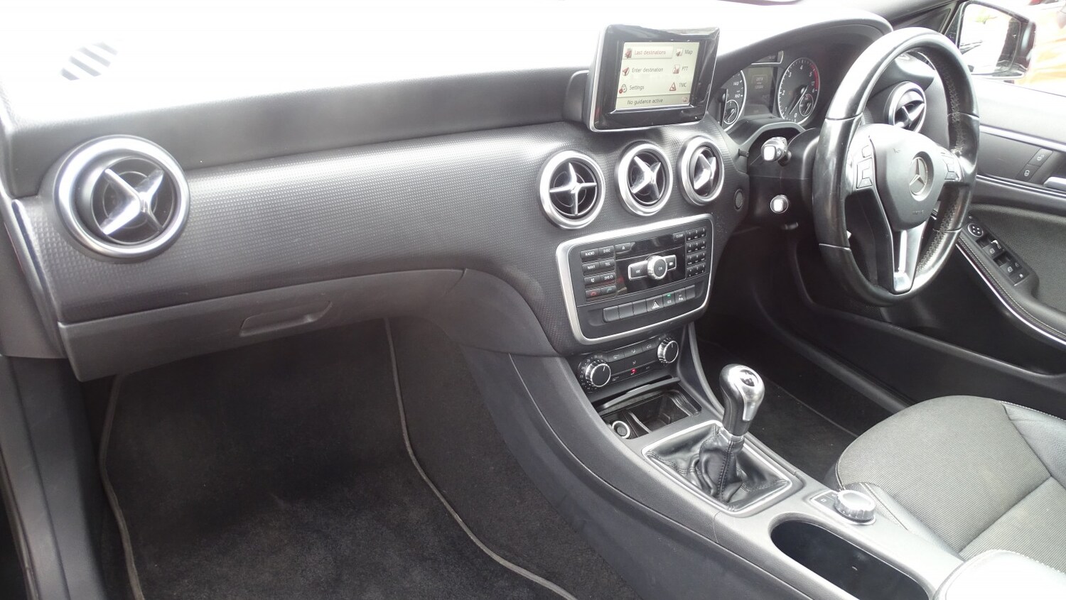 Used Mercedes-Benz A-Class 2014 for sale - 76107295: Photo 30