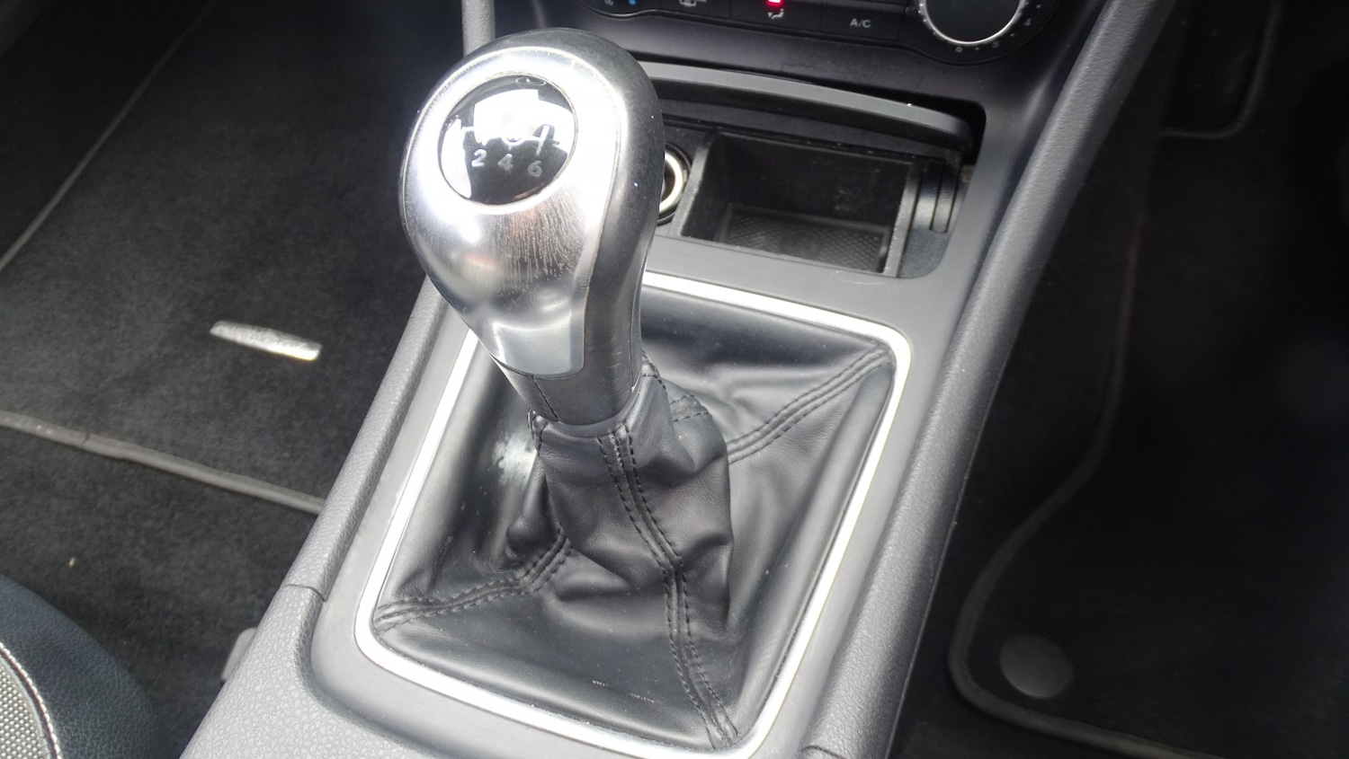 Used Mercedes-Benz A-Class 2014 for sale - 76107295: Photo 37