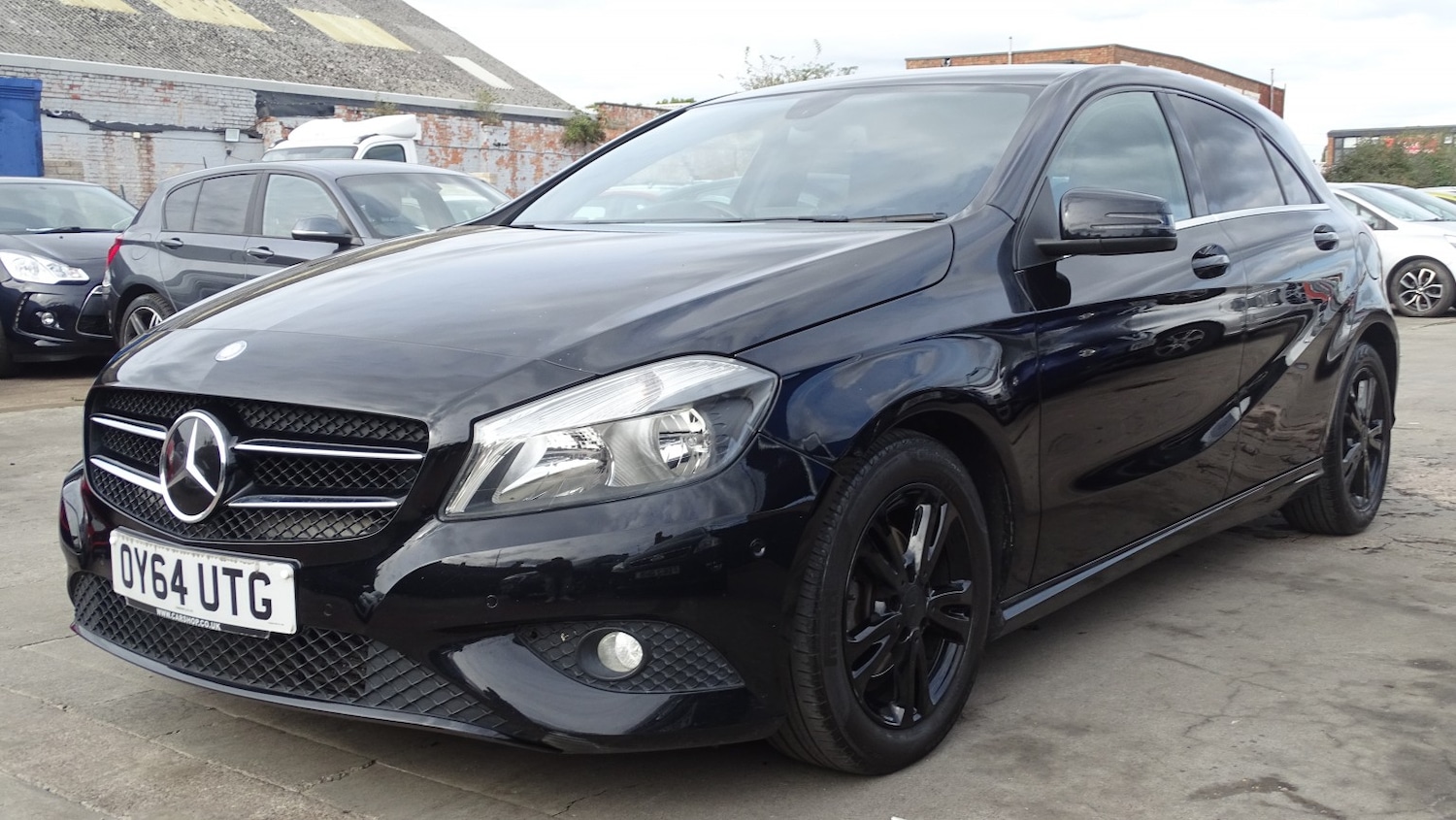 Used Mercedes-Benz A-Class 2014 for sale - 76107295: Photo 6
