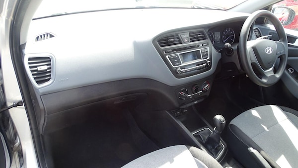 Used Hyundai i20 2016 for sale - 75151569: Photo 30