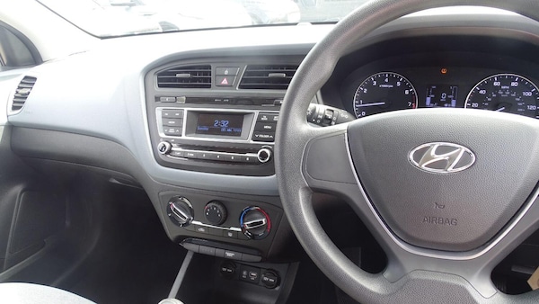 Used Hyundai i20 2016 for sale - 75151569: Photo 48