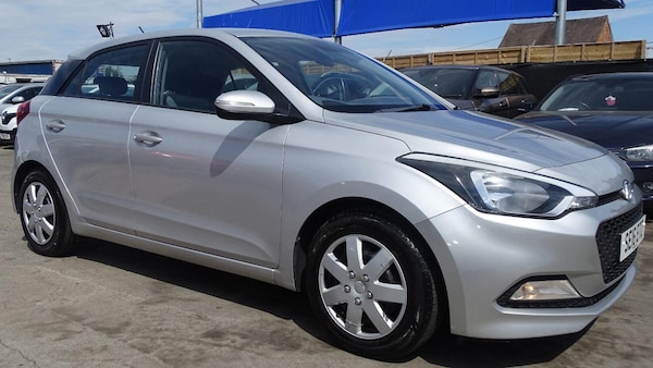 Used Hyundai i20 2016 for sale - 75151569: Photo 4