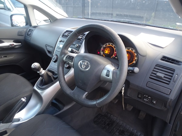 Used Toyota Auris 2012 for sale - 76334741: Photo 23