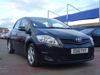 Used Toyota Auris 2012 for sale - 76334741: Photo 2