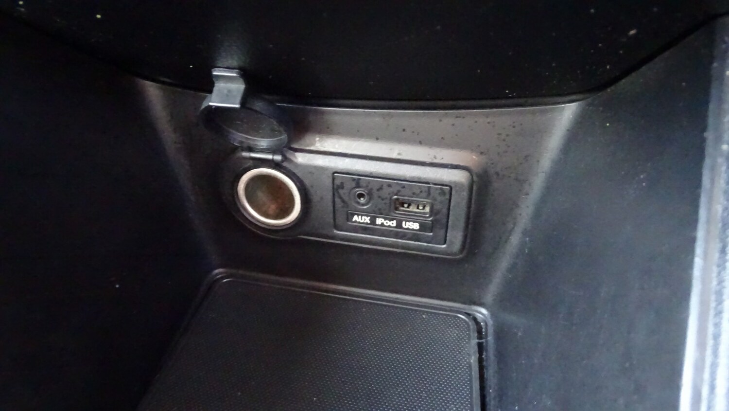 Used Kia Venga 2011 for sale - 76769895: Photo 28