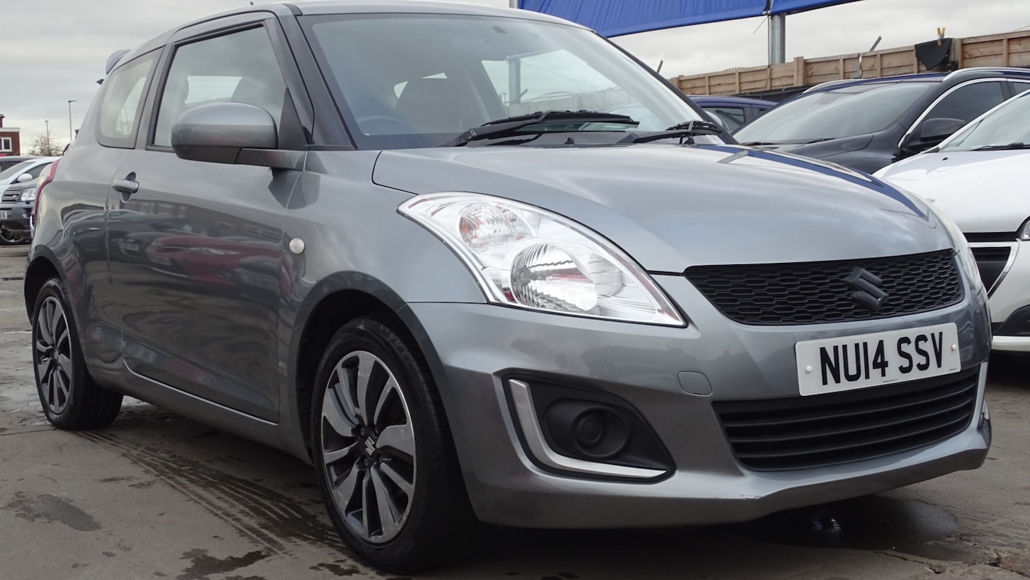 Used Suzuki Swift 2014 for sale - 77465000: Photo 2