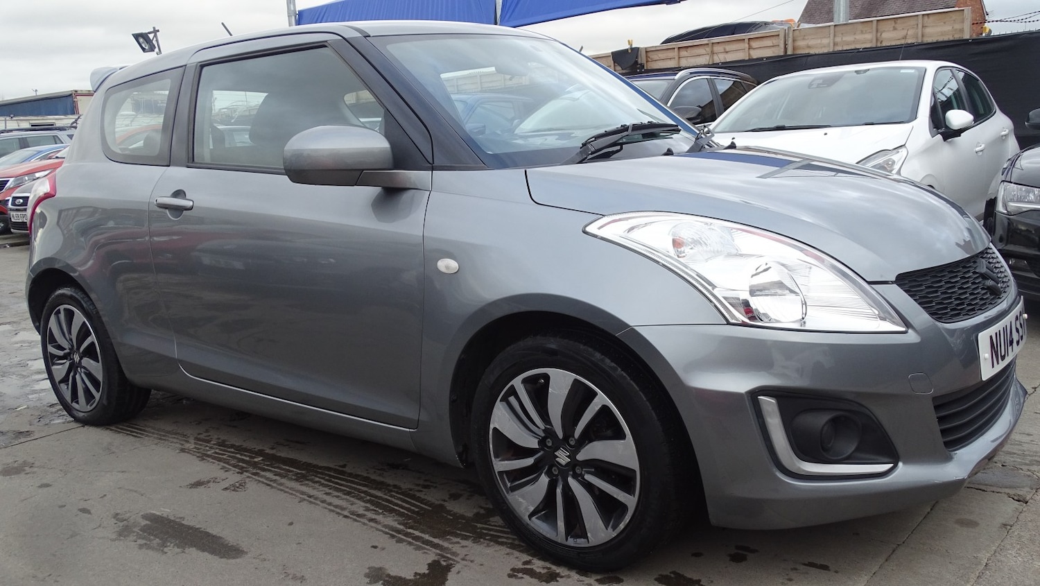 Used Suzuki Swift 2014 for sale - 77465000: Photo 3