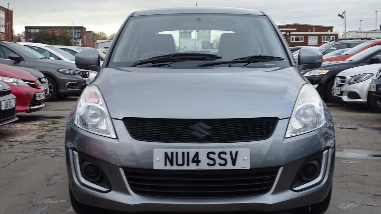 Used Suzuki Swift 2014 for sale - 77465000: Photo 4