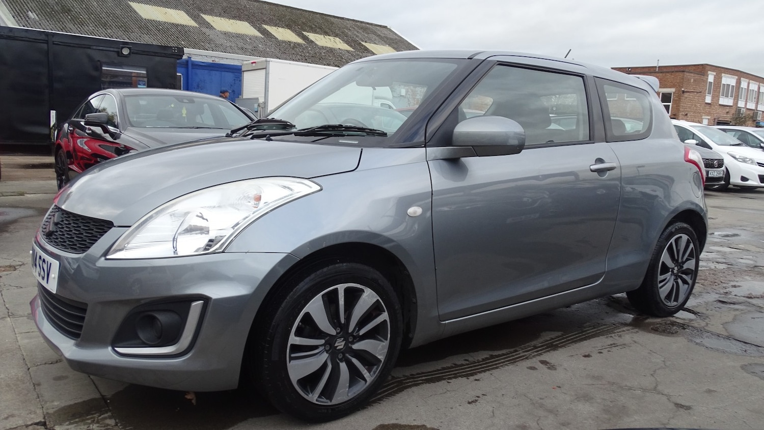 Used Suzuki Swift 2014 for sale - 77465000: Photo 8