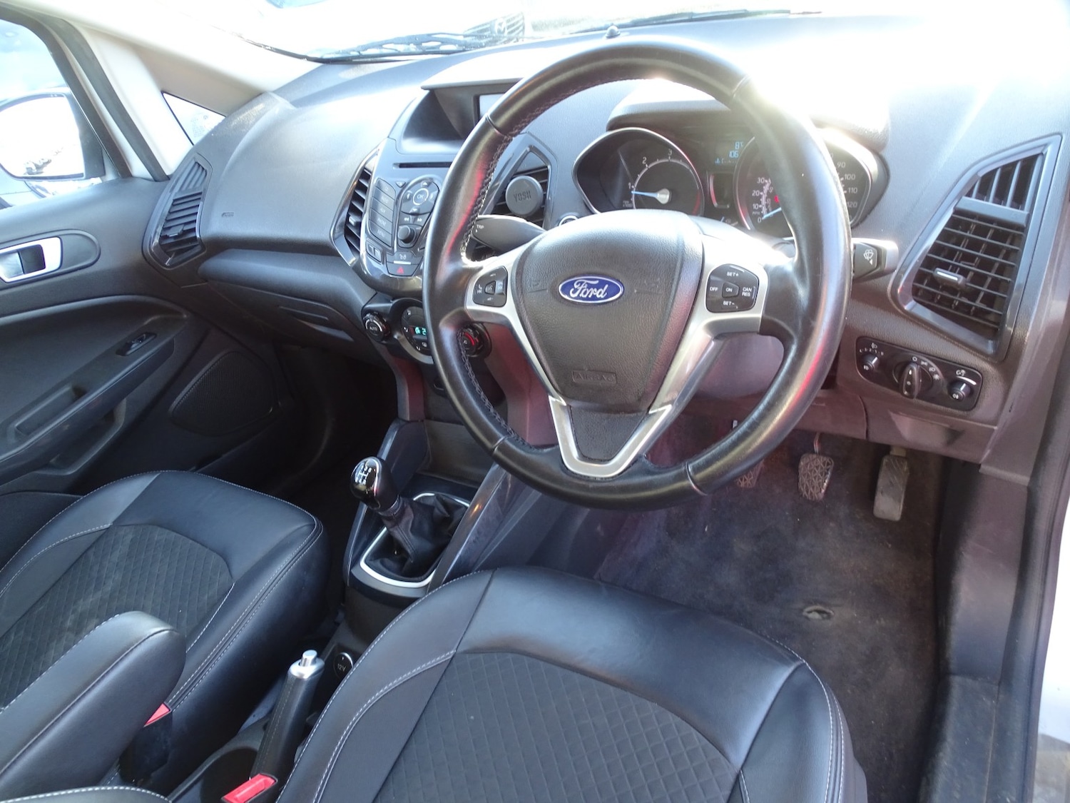 Used Ford Ecosport 2017 for sale - 76785041: Photo 25