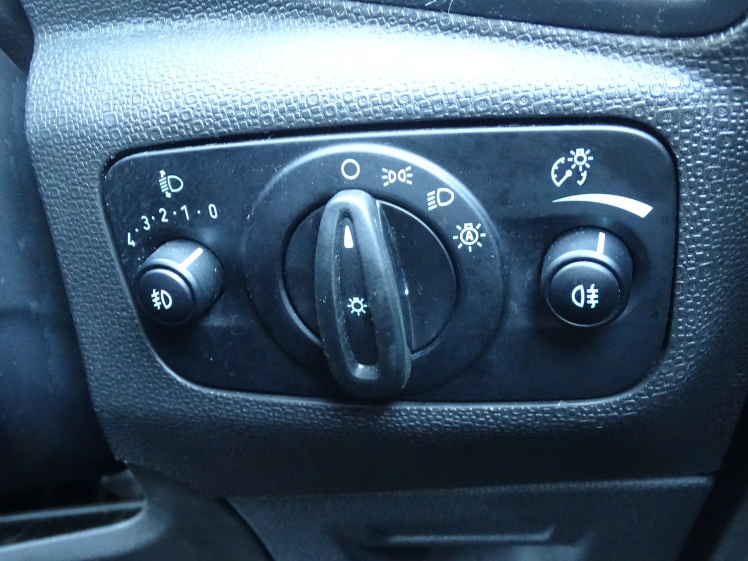 Used Ford Ecosport 2017 for sale - 76785041: Photo 40