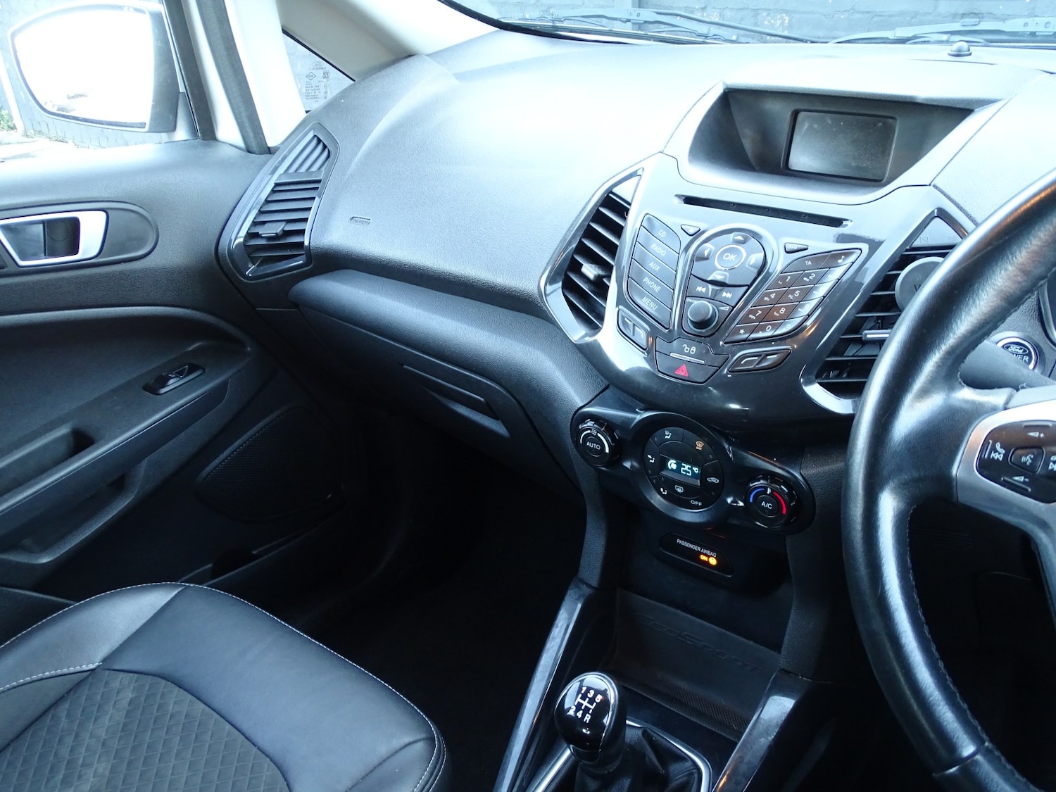 Used Ford Ecosport 2017 for sale - 76785041: Photo 51