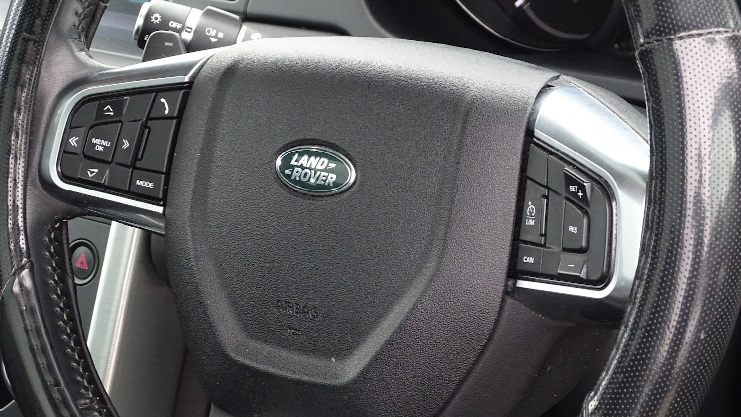 Used Land Rover Discovery Sport 2018 for sale - 77921345: Photo 29