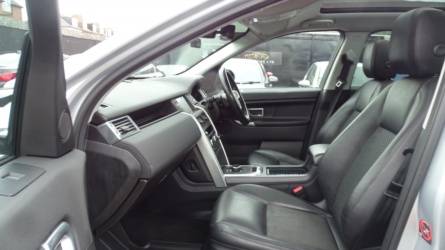 Used Land Rover Discovery Sport 2018 for sale - 77921345: Photo 43