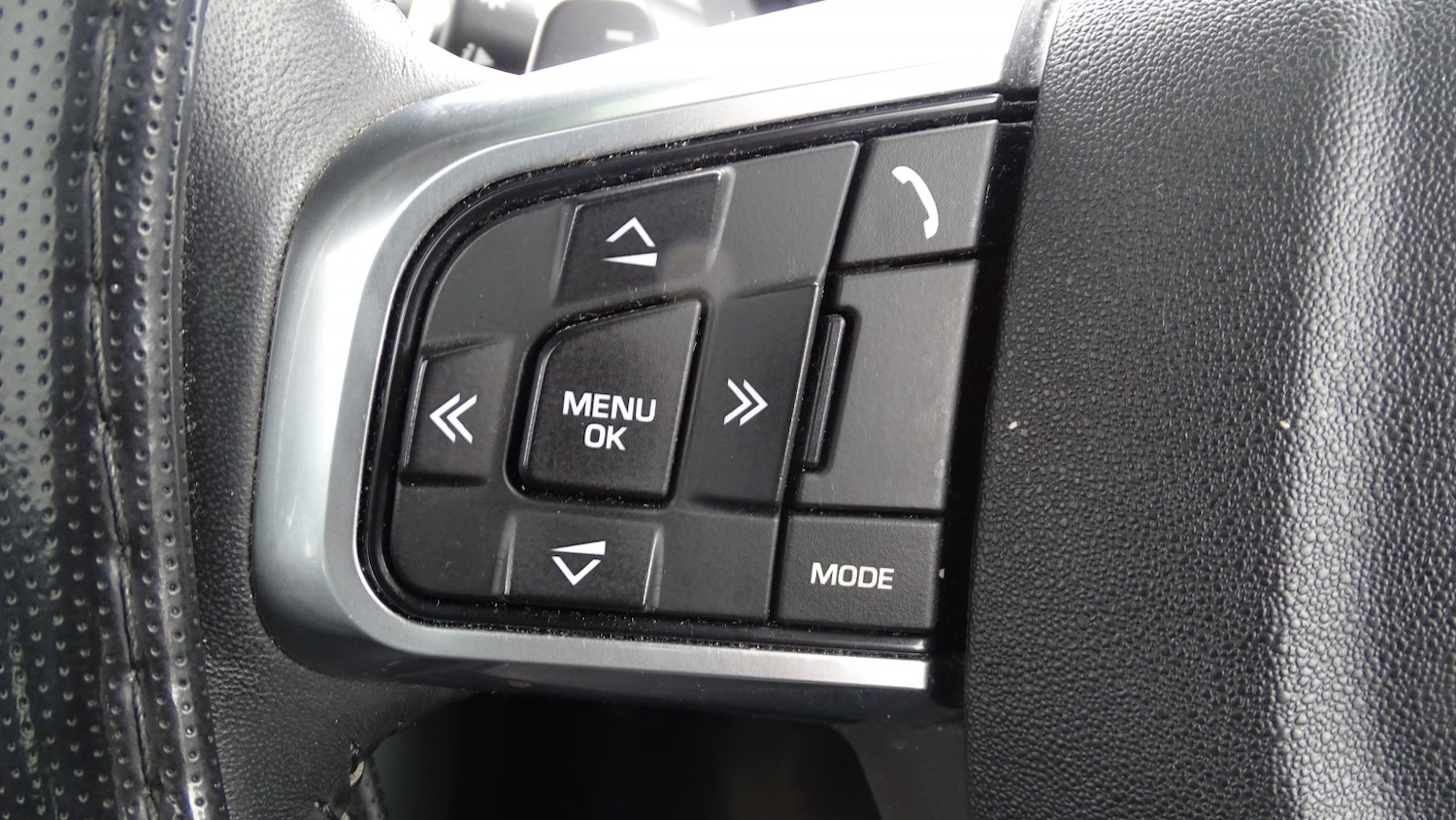 Used Land Rover Discovery Sport 2018 for sale - 77921345: Photo 59