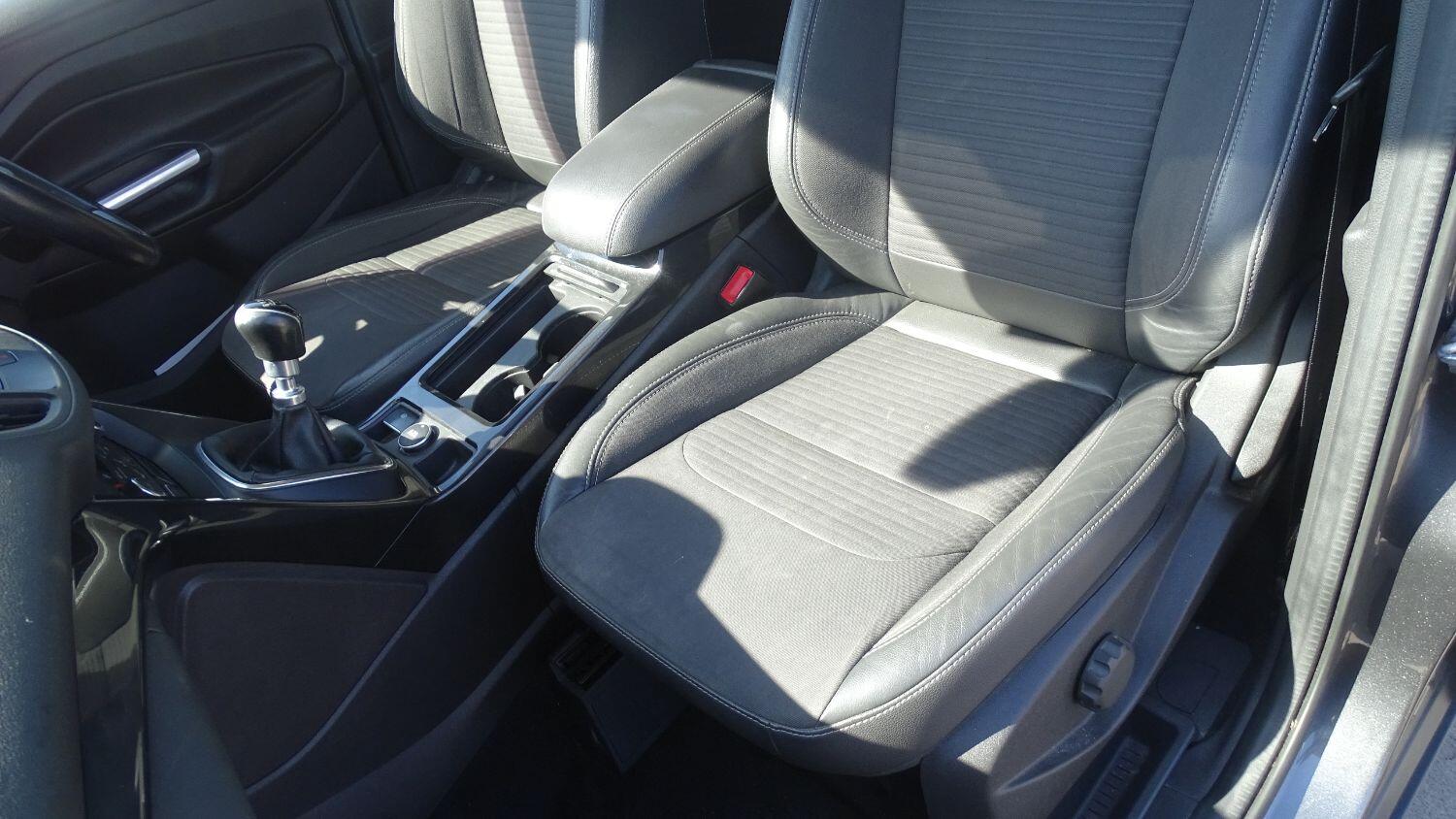 Used Ford Kuga 2017 for sale - 77464741: Photo 34