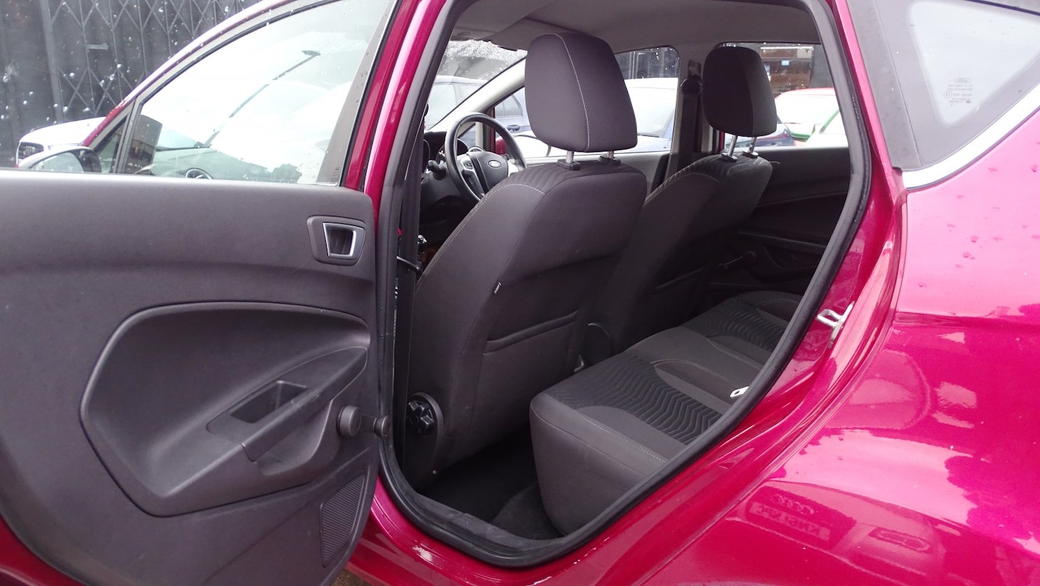 Used Ford Fiesta 2013 for sale - 77303585: Photo 25