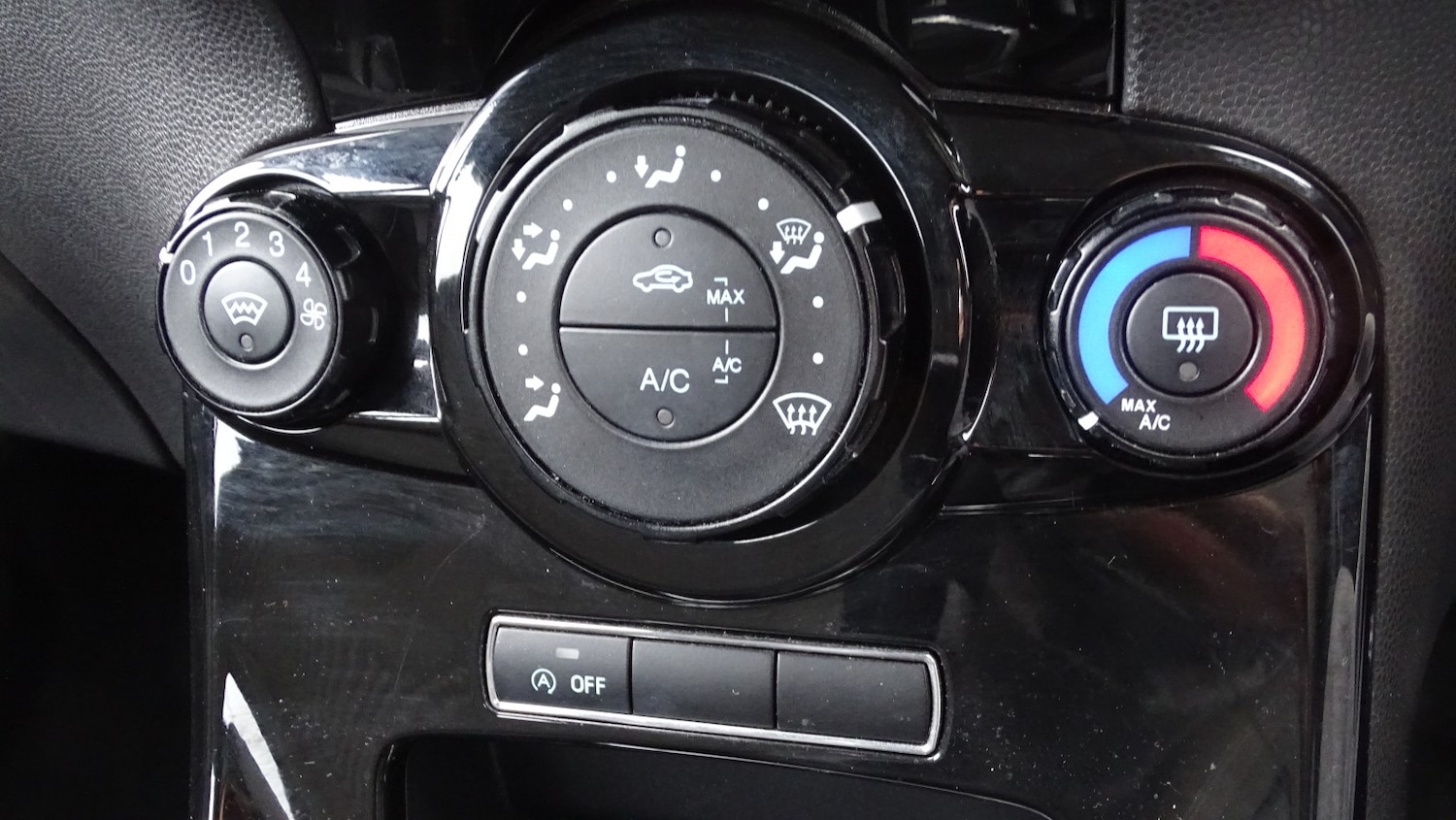 Used Ford Fiesta 2013 for sale - 77303585: Photo 39