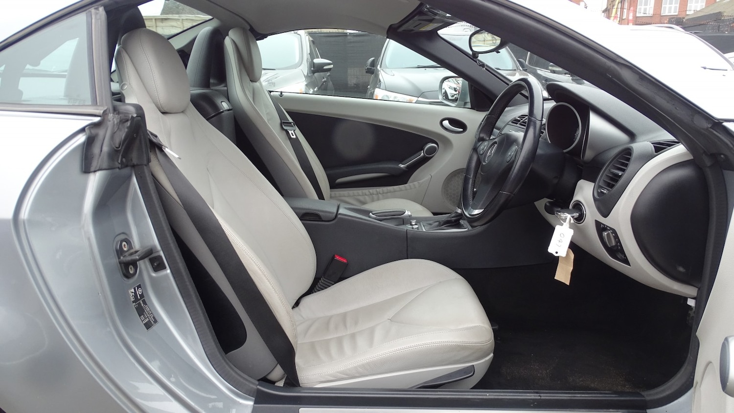 Used Mercedes-Benz SLK 2009 for sale - 77781776: Photo 21