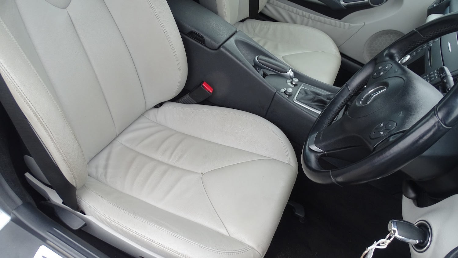 Used Mercedes-Benz SLK 2009 for sale - 77781776: Photo 26