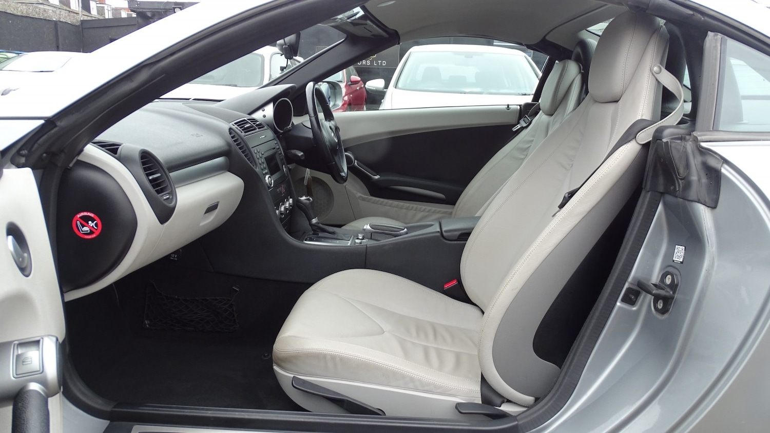 Used Mercedes-Benz SLK 2009 for sale - 77781776: Photo 28