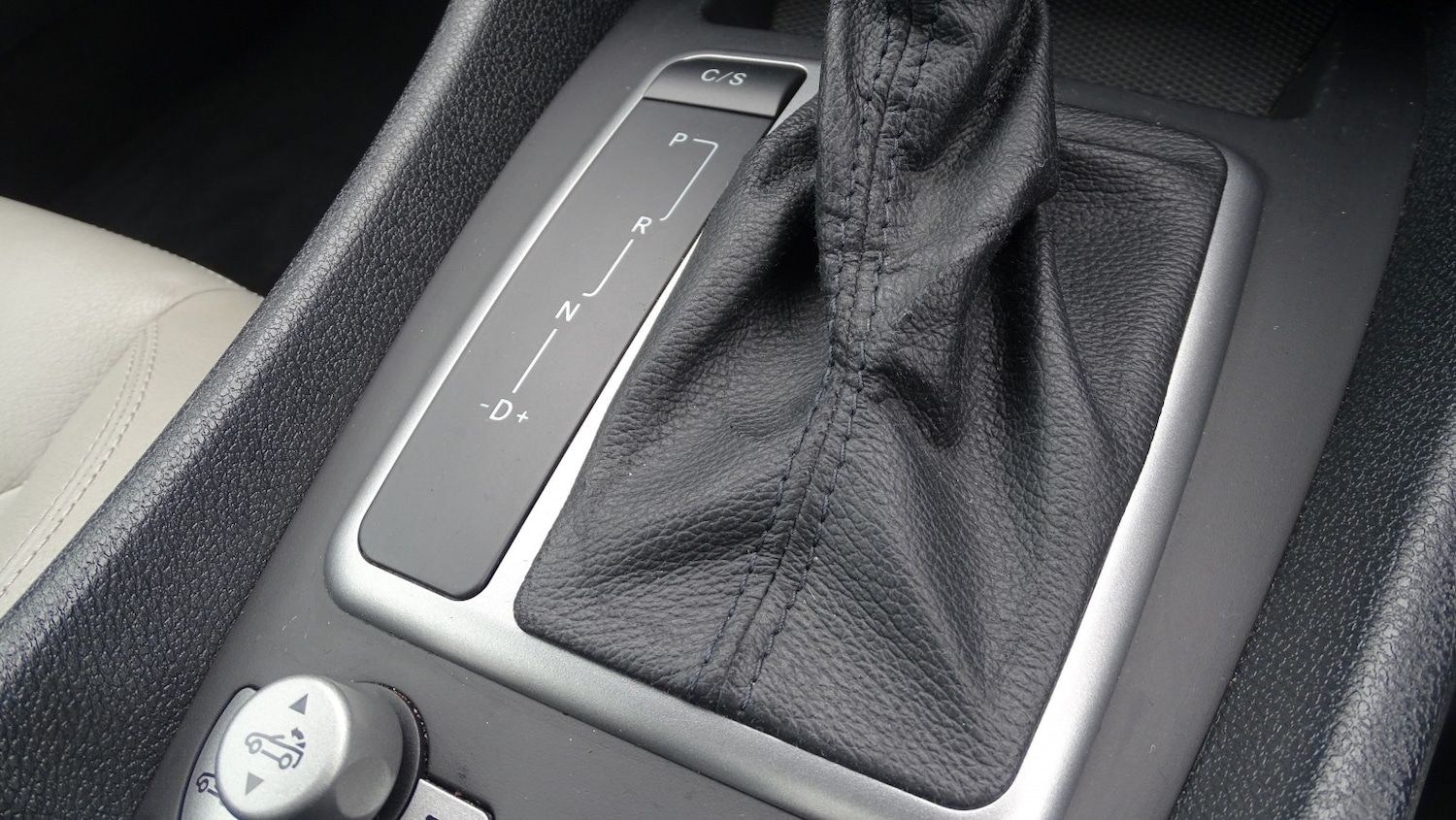 Used Mercedes-Benz SLK 2009 for sale - 77781776: Photo 35