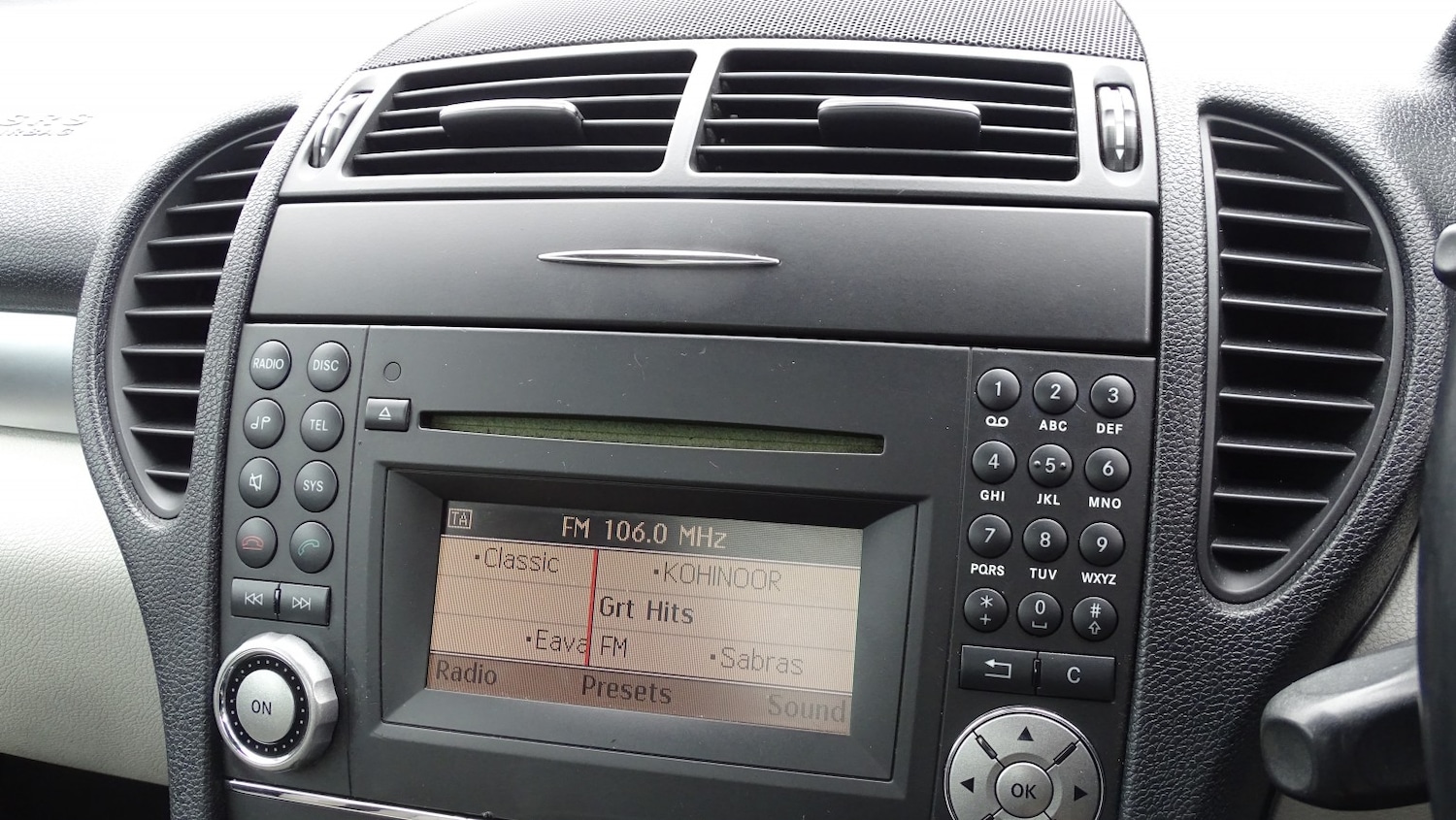 Used Mercedes-Benz SLK 2009 for sale - 77781776: Photo 37