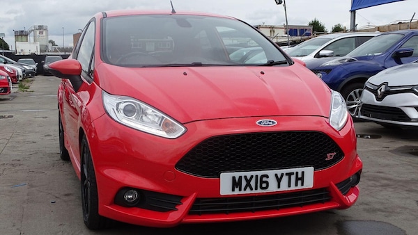 Used Ford Fiesta 2016 for sale - 75325606: Photo 1