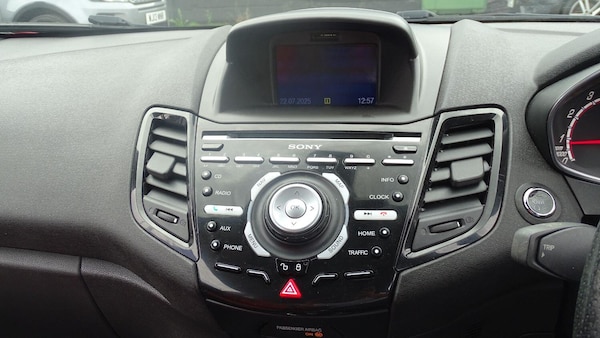 Used Ford Fiesta 2016 for sale - 75325606: Photo 43
