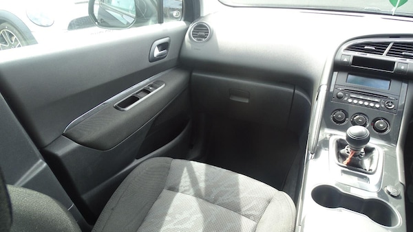Used Peugeot 3008 2010 for sale - 74495733: Photo 33
