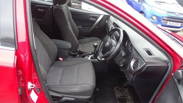 Used Toyota Auris 2012 for sale - 73714856: Photo 21