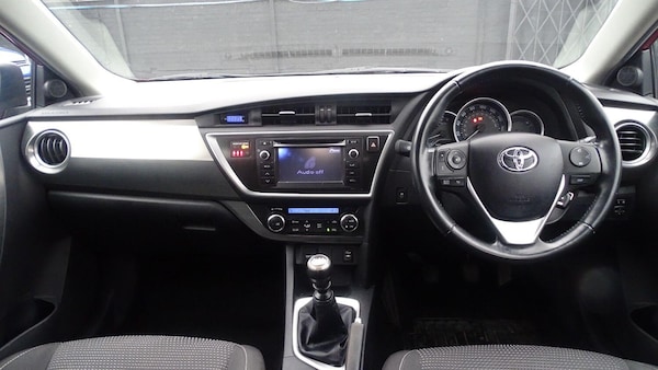 Used Toyota Auris 2012 for sale - 73714856: Photo 28