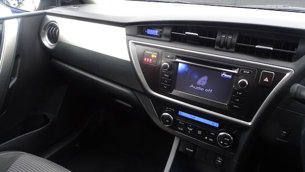 Used Toyota Auris 2012 for sale - 73714856: Photo 32