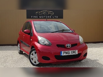 Used Toyota AYGO 2011 for sale - 78674105: Photo