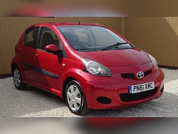 Used Toyota AYGO 2011 for sale - 78674105: Photo
