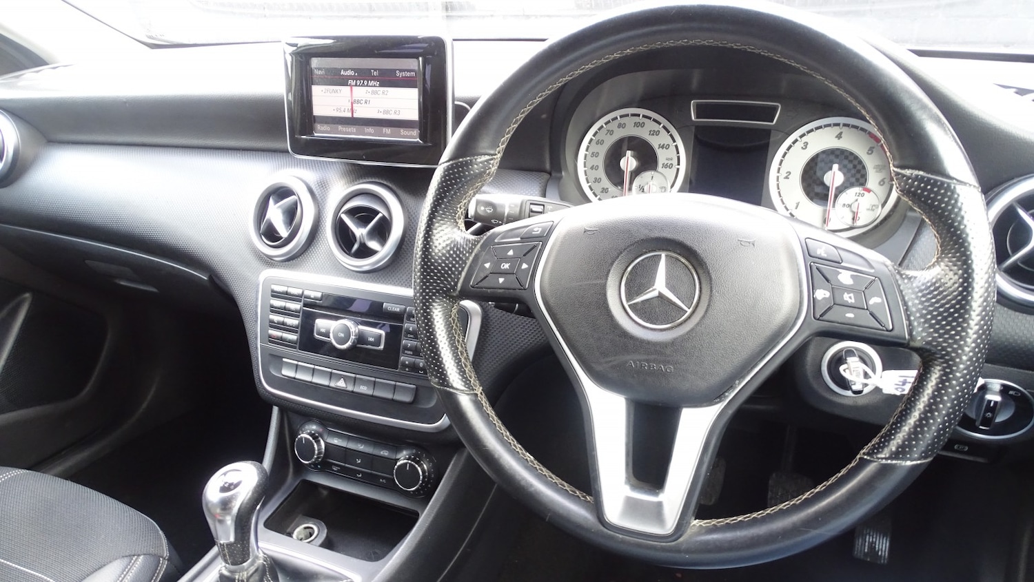 Used Mercedes-Benz A-Class 2013 for sale - 77656239: Photo 20