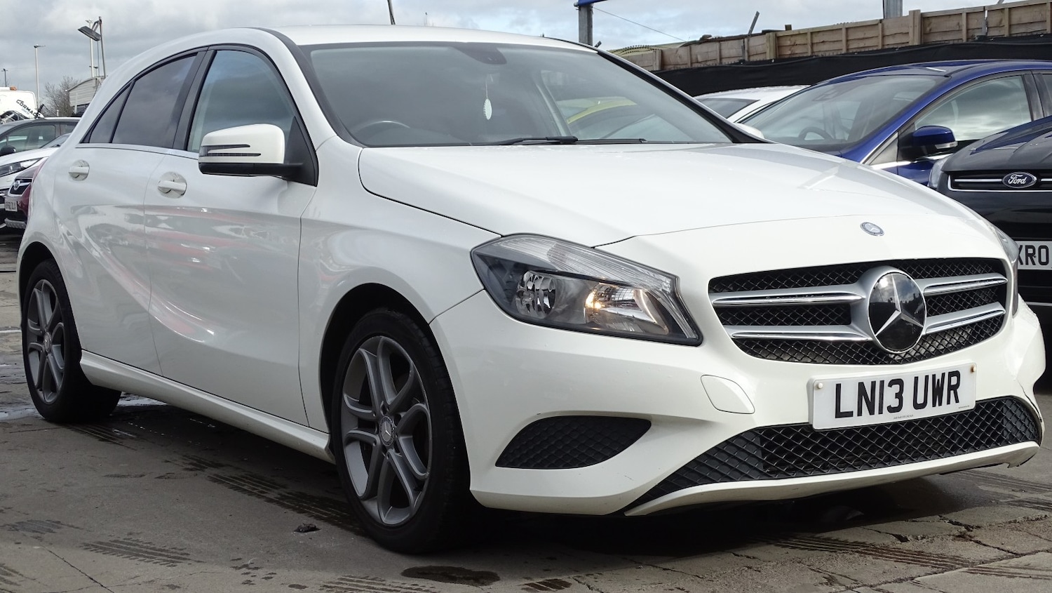Used Mercedes-Benz A-Class 2013 for sale - 77656239: Photo 4