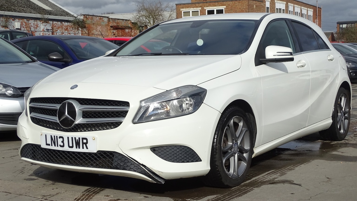 Used Mercedes-Benz A-Class 2013 for sale - 77656239: Photo 9
