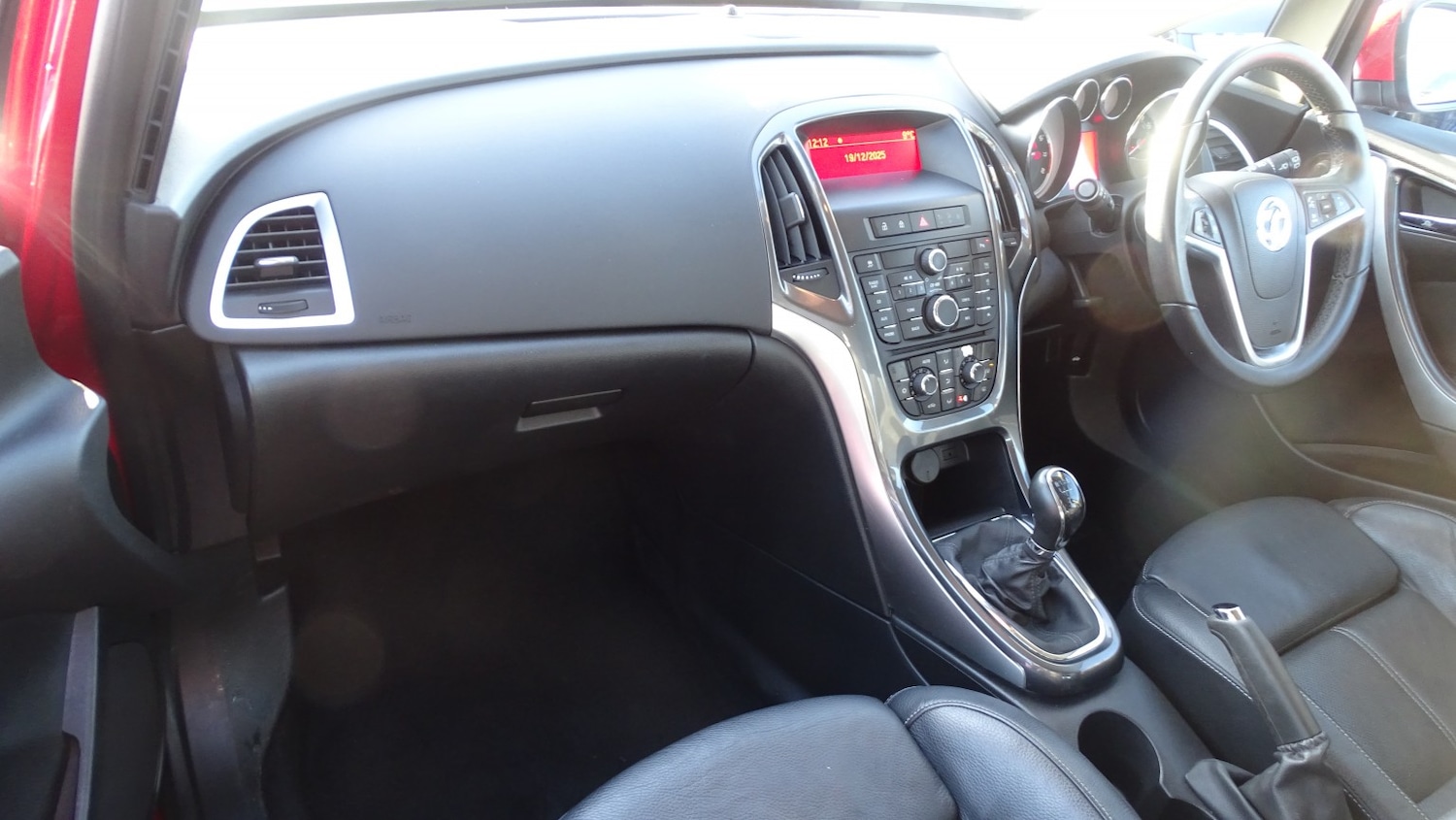 Used Vauxhall Astra 2014 for sale - 77014833: Photo 25