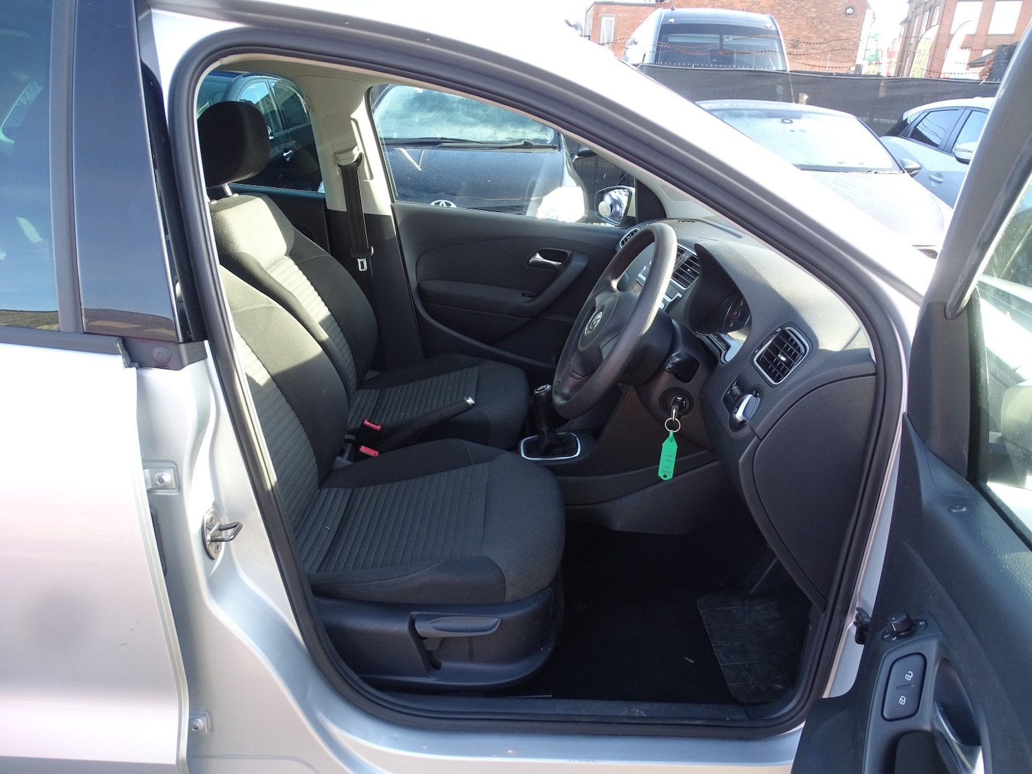 Used Volkswagen Polo 2011 for sale - 76712417: Photo 17